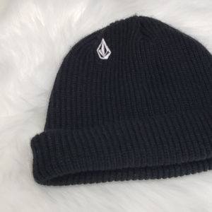 Volcom| Black Beanie Hat Warm Head Gear Logo Top